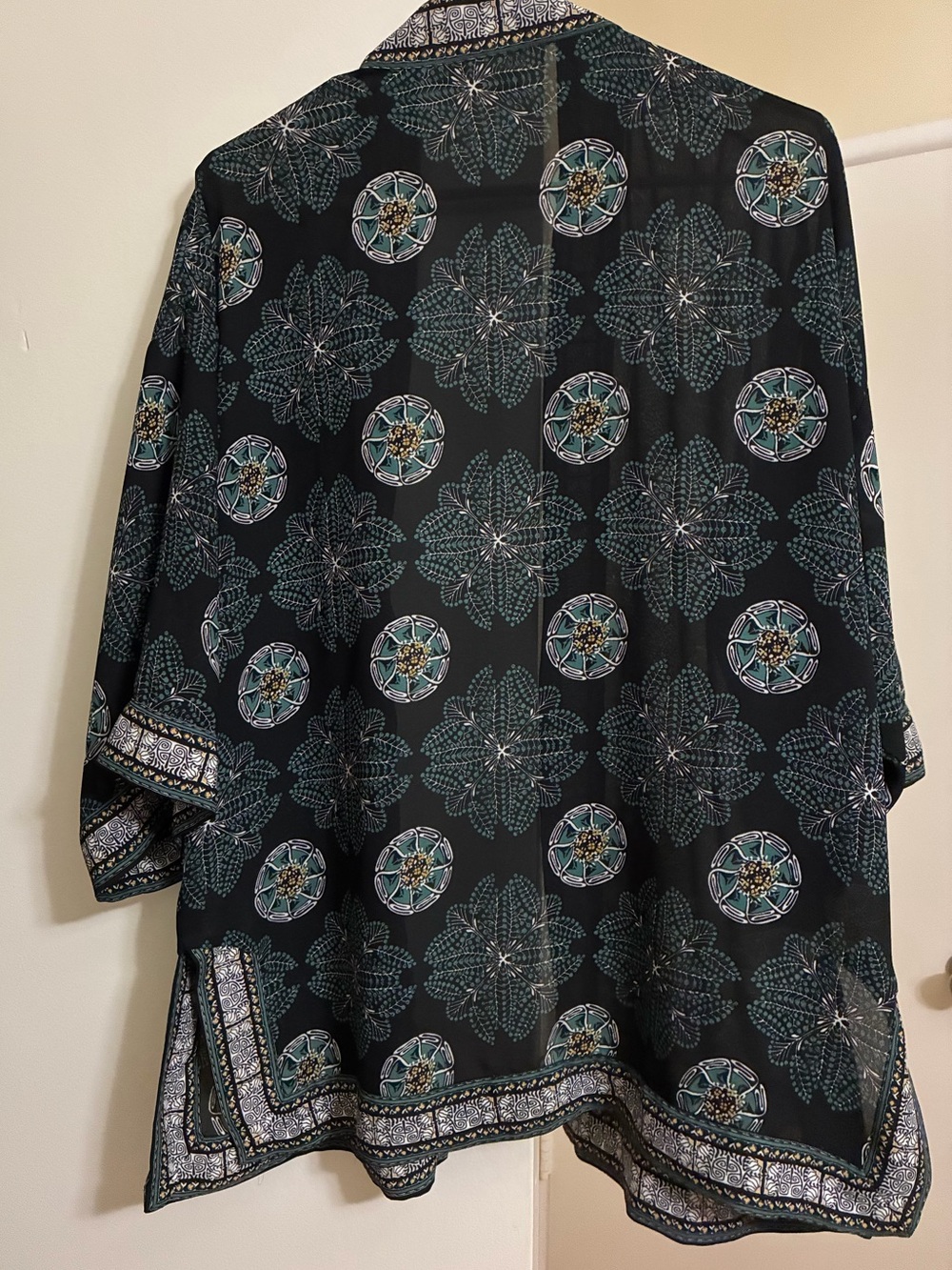 Max Studio Black Patterned Open-Front Kimono Cover Up - M - Picture 2 of 3